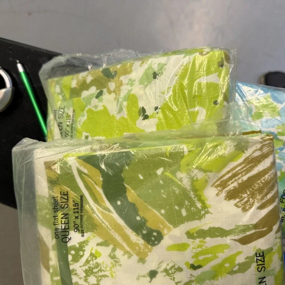 Vtg 70s Permanent Press Percale Queen Flat Sheet Green Abstract Retro NOS Sealed
